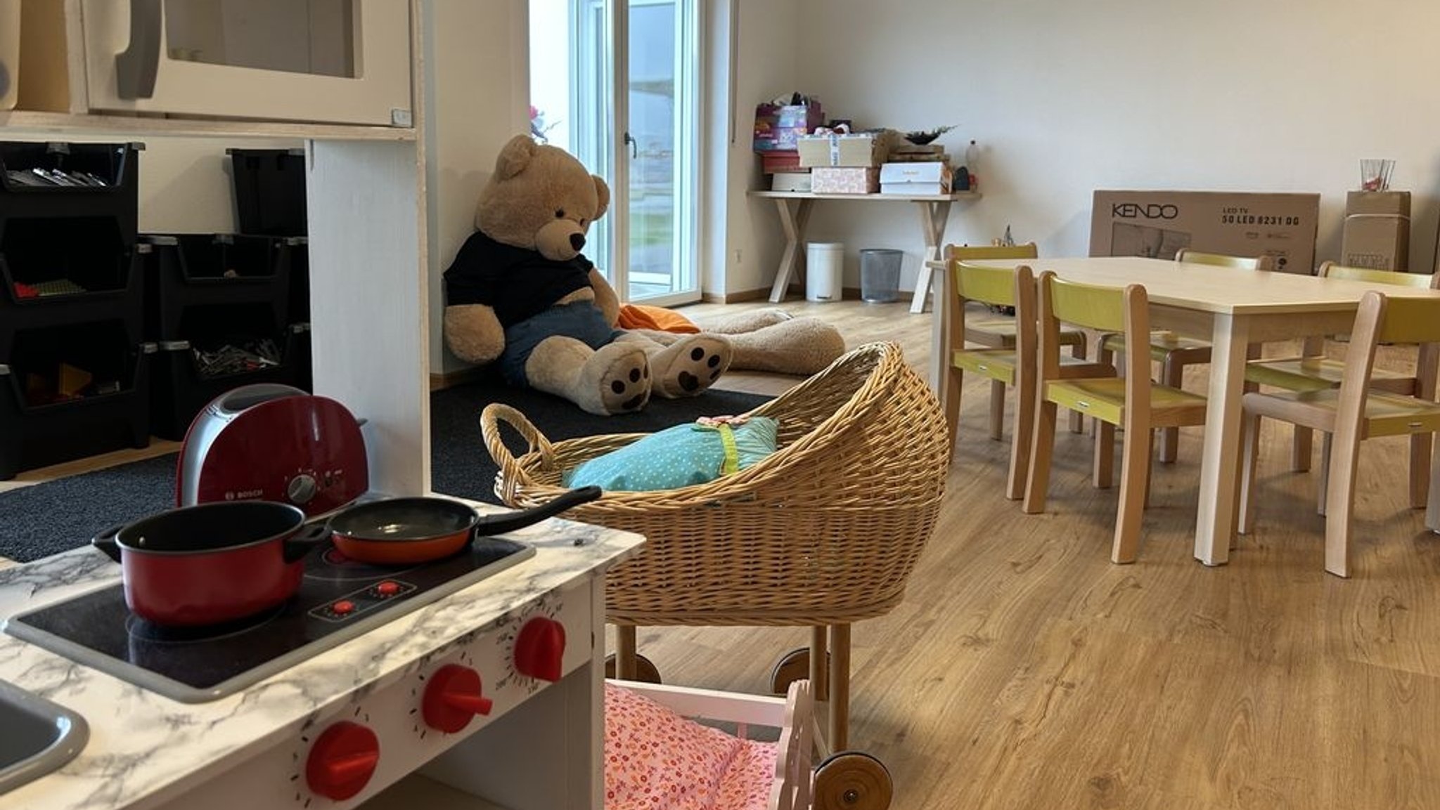 Blick ins Kinderspielzimmer im Erweiterungsbau des Frauenhauses Passau. 