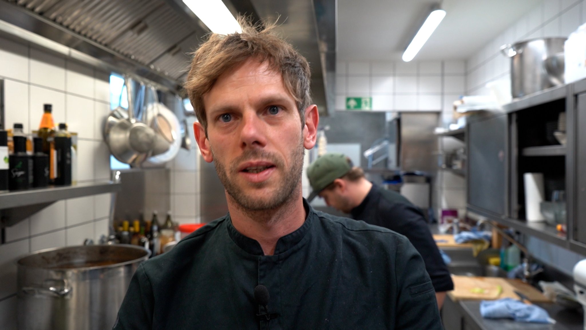 Christian Sauer in seiner Küche