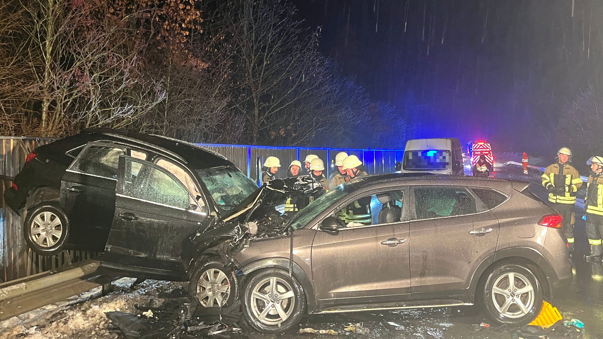 Zwei Menschen sind bei dem Unfall bei Traitsching gestorben, fünf wurden schwer verletzt. 