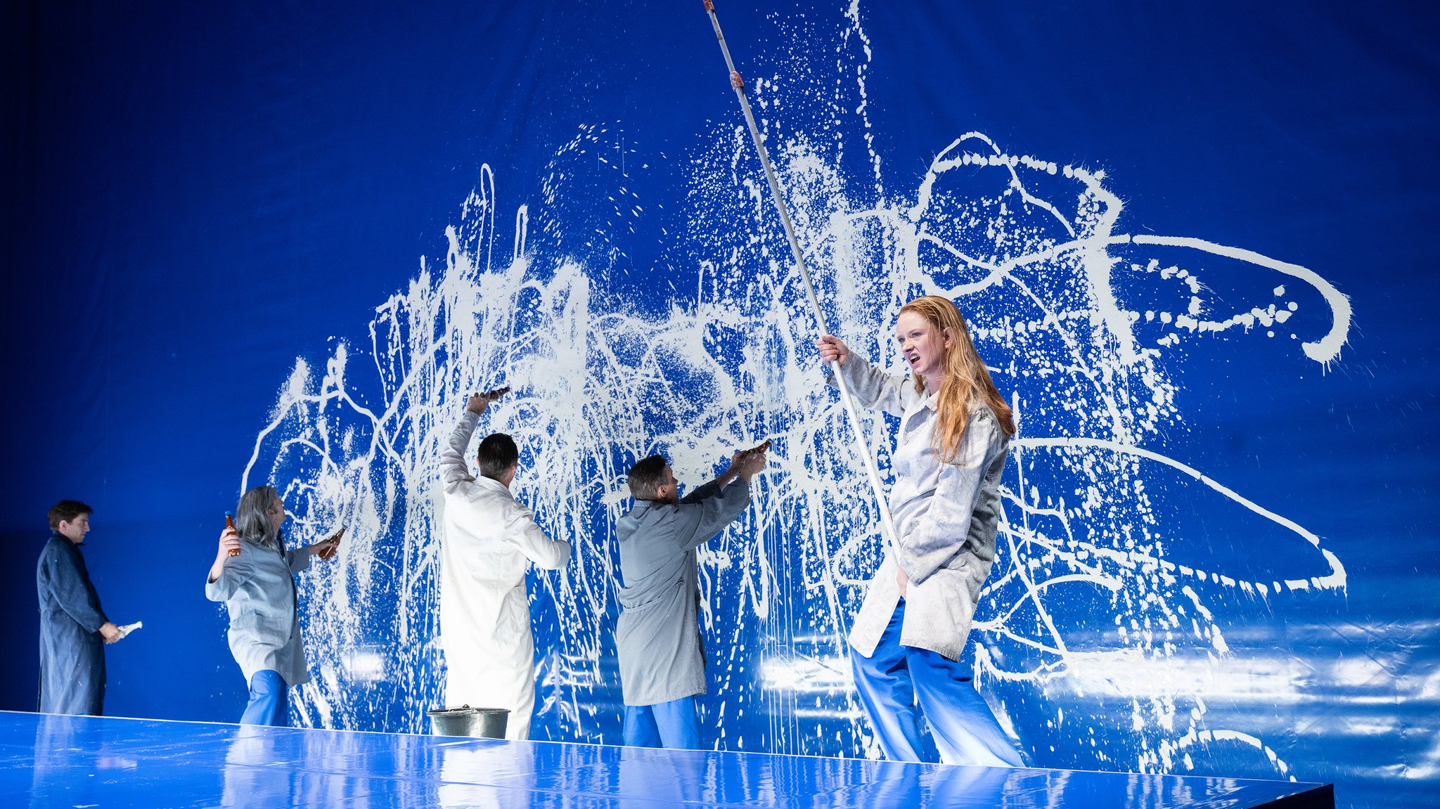 Unsterblichkeit durch Kunst? Vincent zur Linden, Nicola Mastroberardino, Steven Scharf, Steffen Höld und Pia Händler in "Lapidarium"