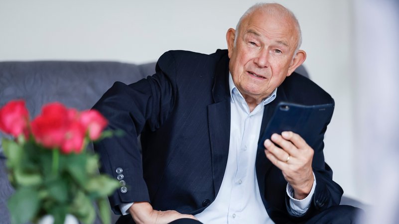 Archivbild: Ex-Ministerpräsident Günther Beckstein | Bild: picture alliance/dpa | Daniel Löb Archivbild: Ex-Ministerpräsident Günther Beckstein