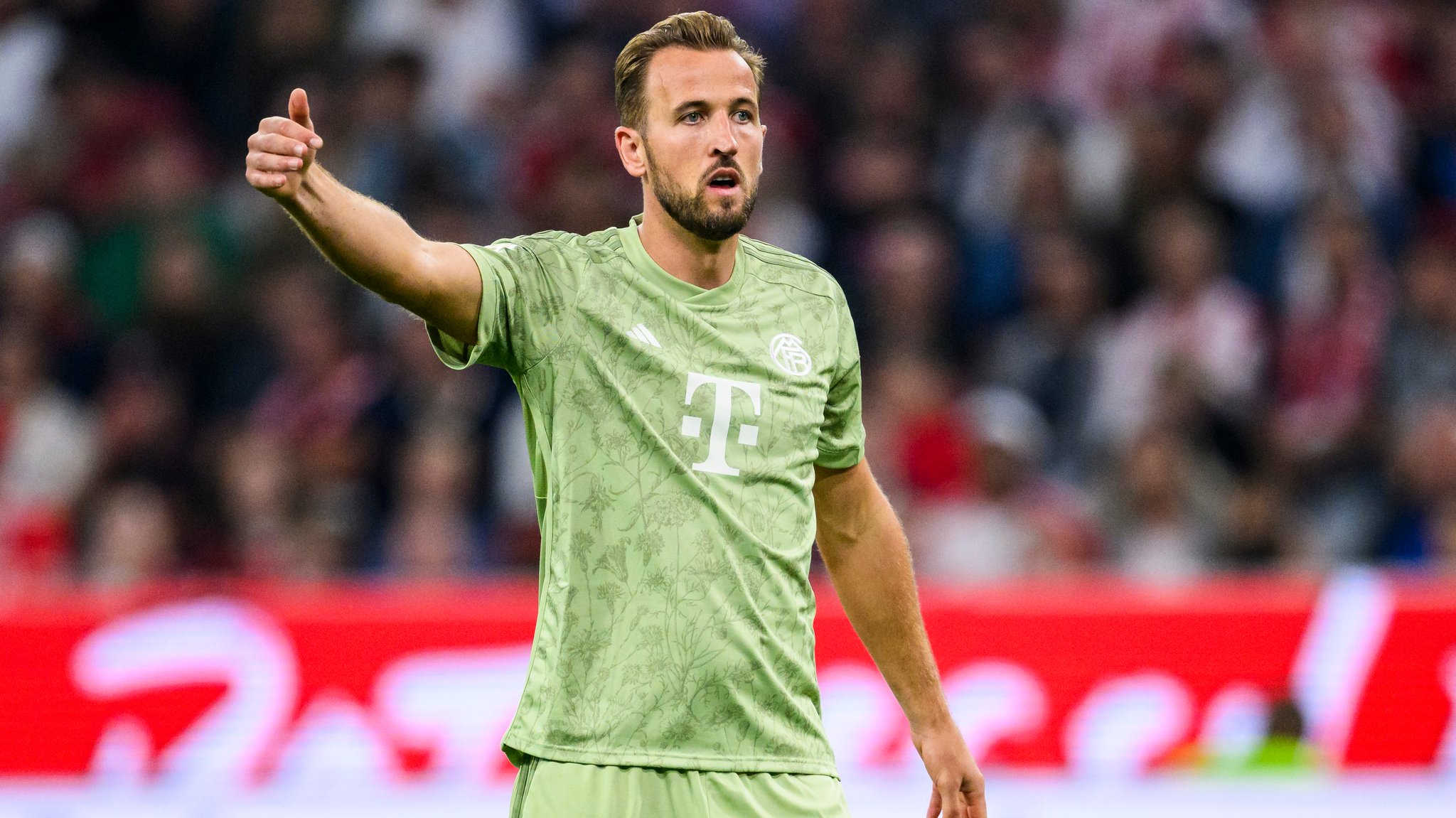 Harry Kane im Wiesn-Trikot des FC Bayern