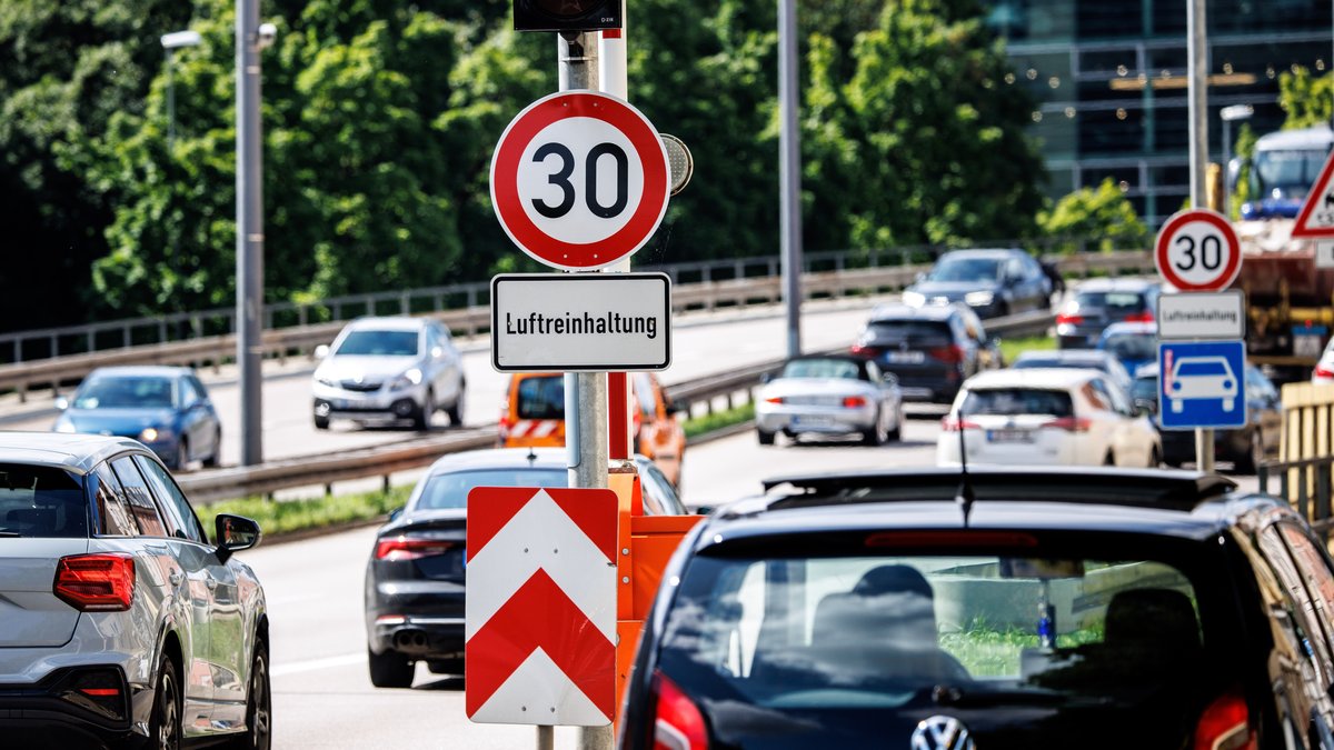Langsam fahren statt Fahrverbot: 30er-Zone Mittlerer Ring in München