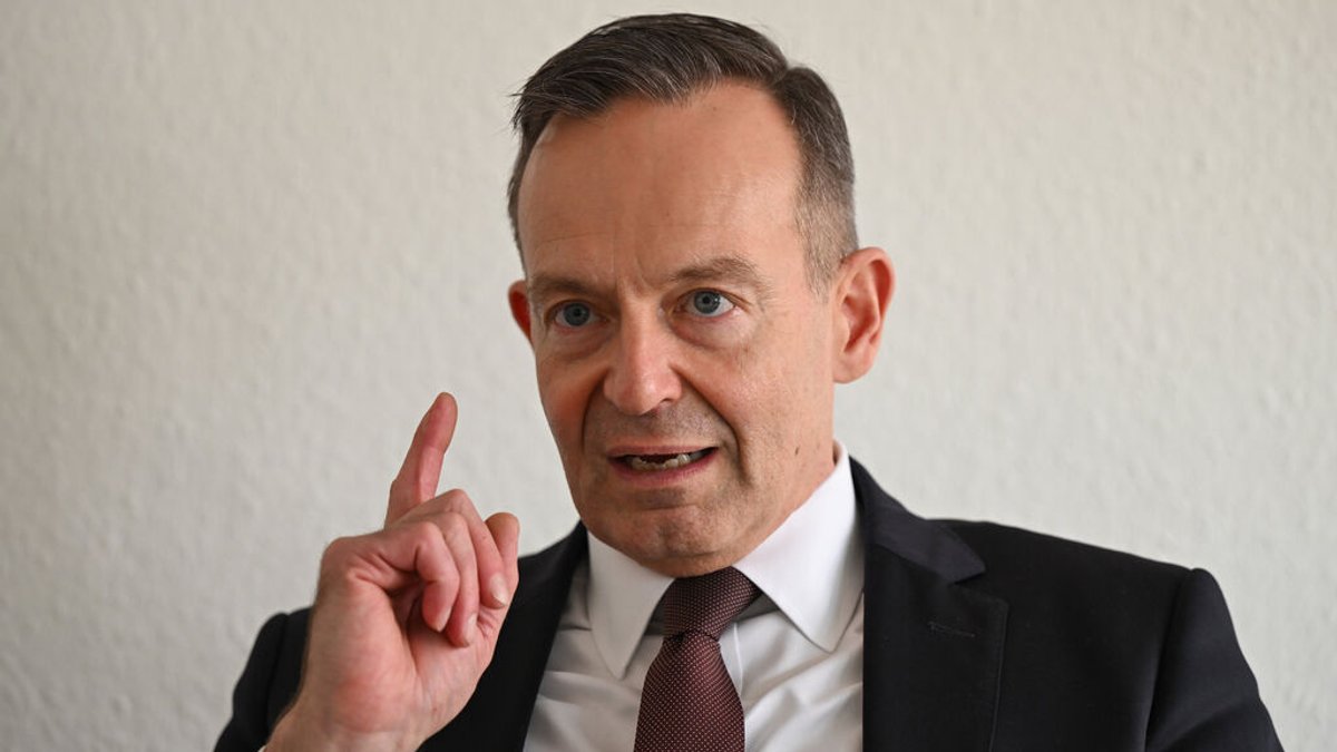Neuaufstellung bei der Bahn? Minister Wissing ist dagegen 