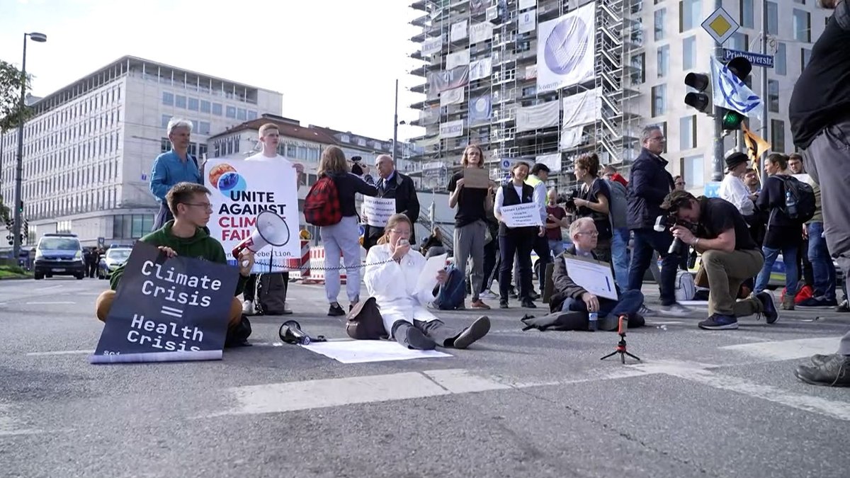 Stachusblockade: Klimaaktivist und Jesuitenpater Alt vor Gericht