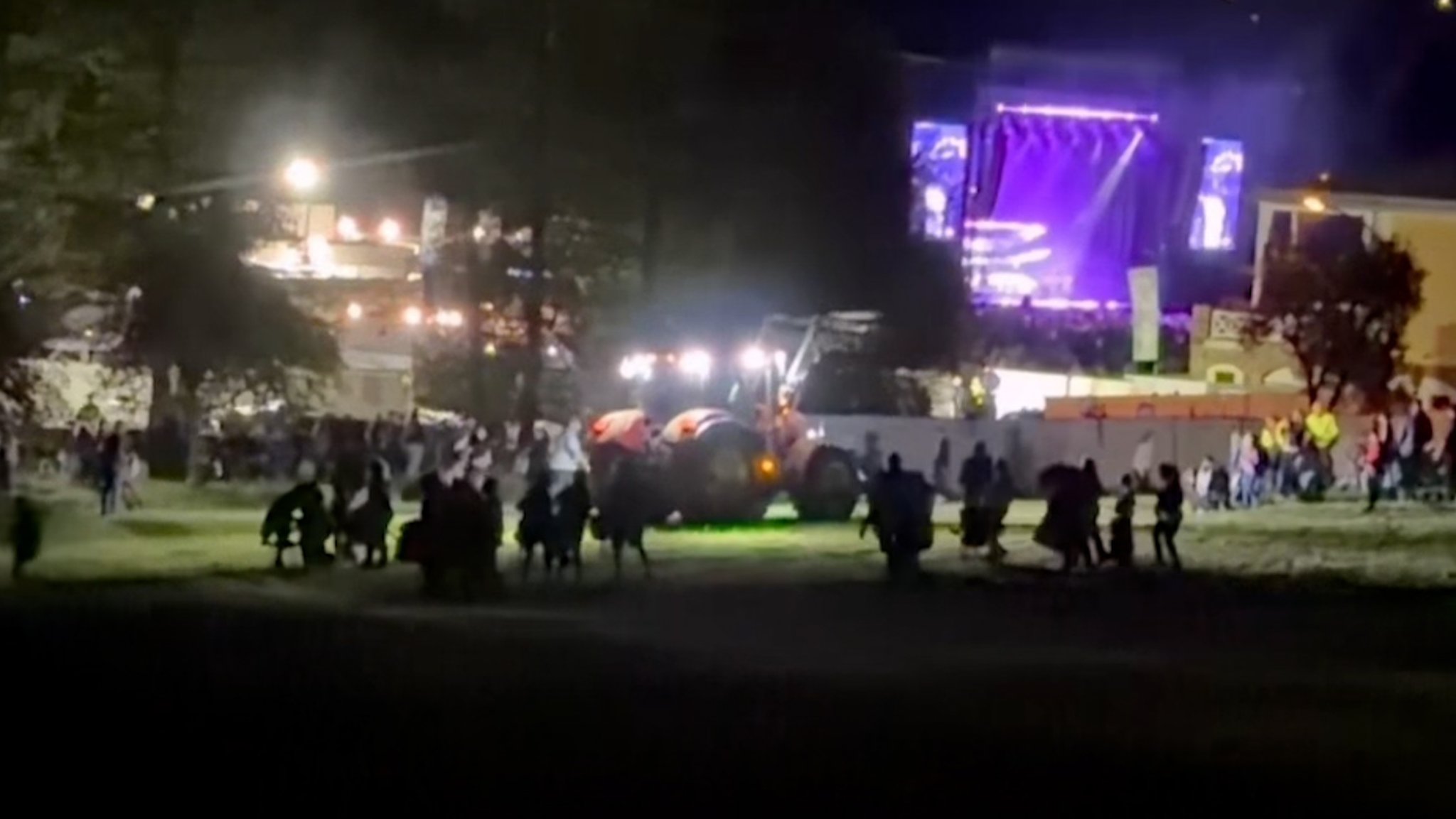 "Selbstjustiz" mit Traktor: Landwirt verletzt zwei Menschen