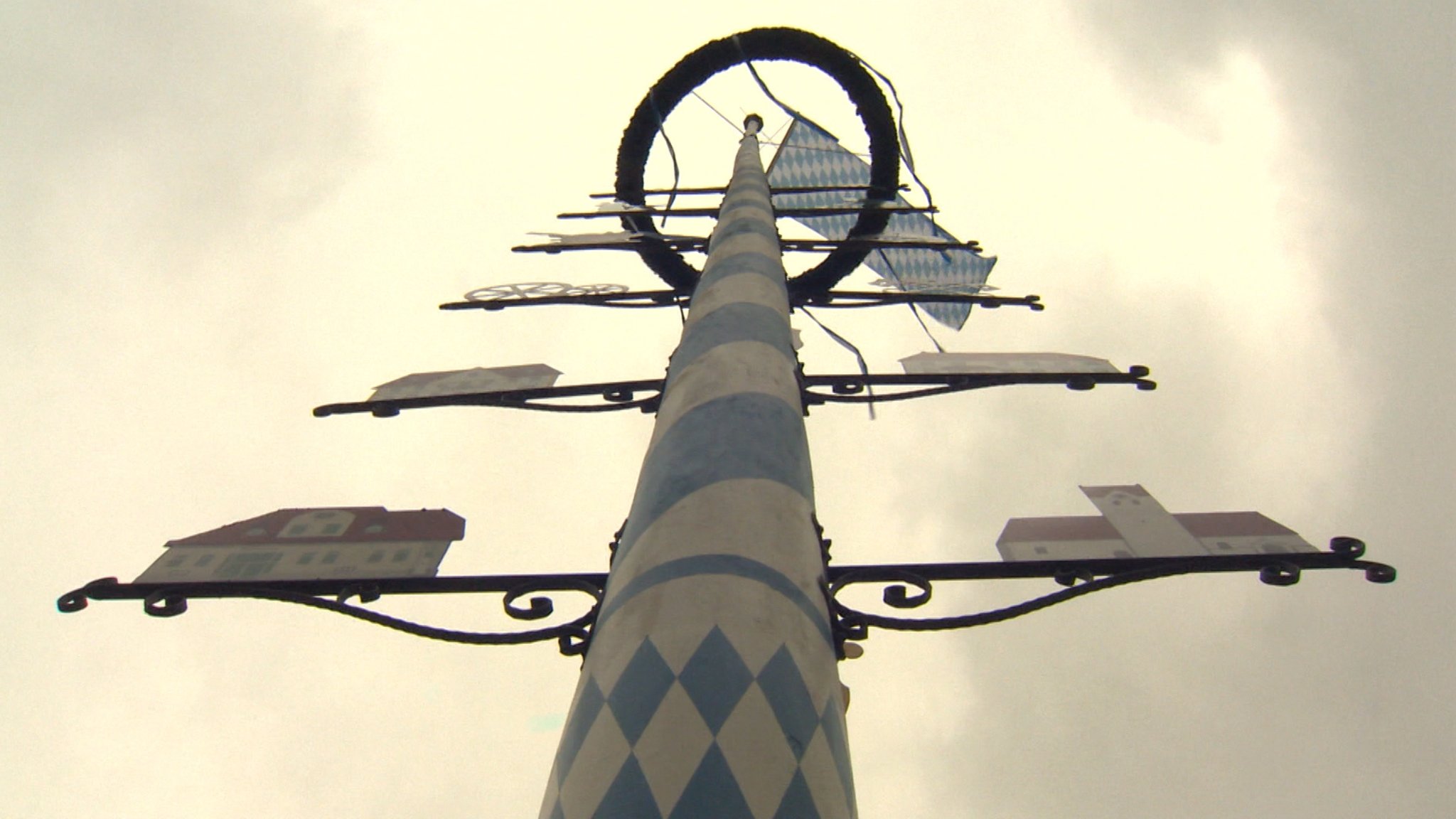 Der Maibaum: Tradition und Brauchtum in Pandemiezeiten