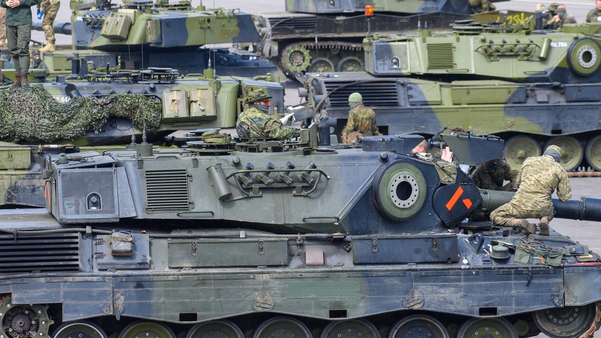 Bundesregierung sagt Ukraine milliardenschweres Waffenpaket zu