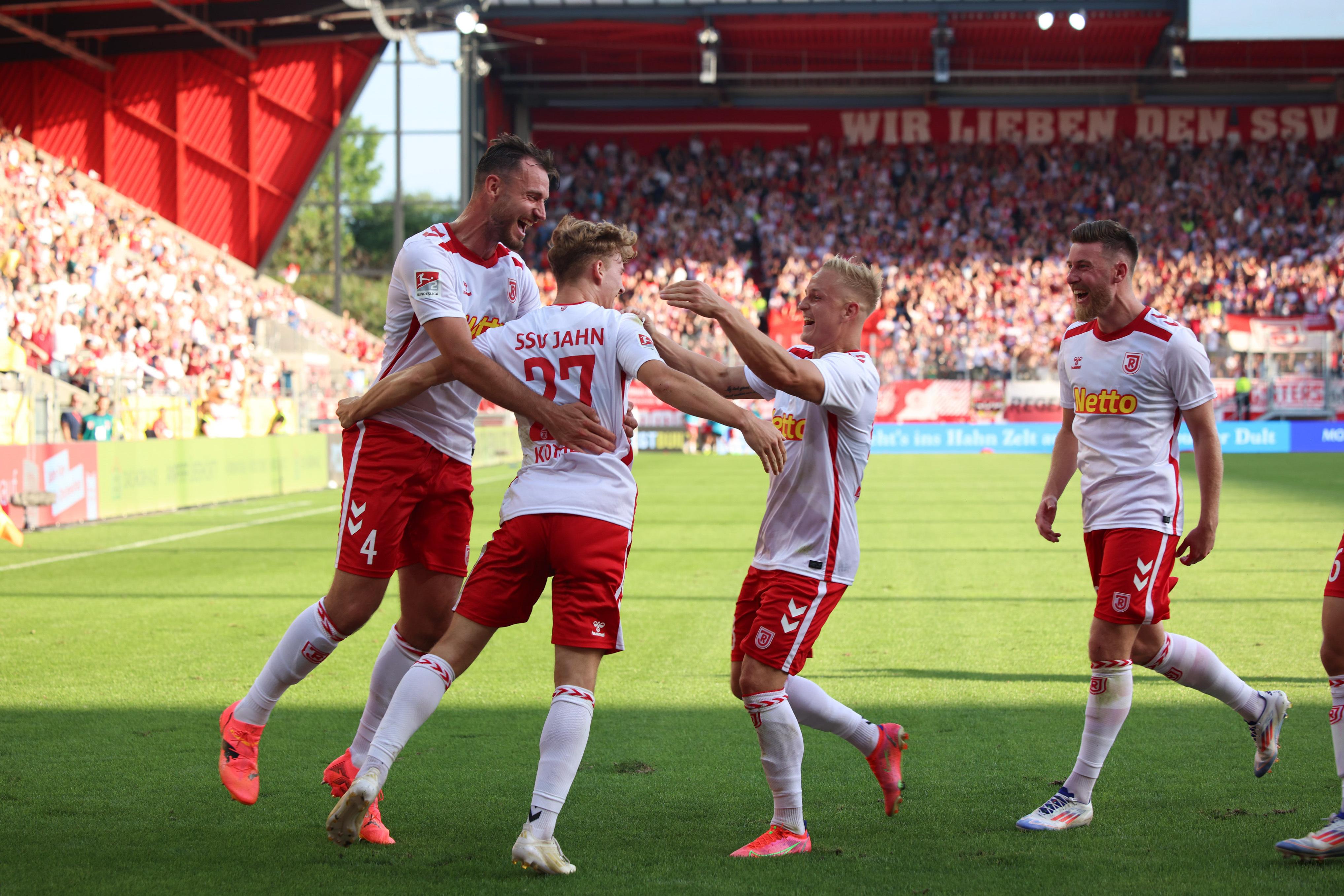 Torjubel beim Jahn