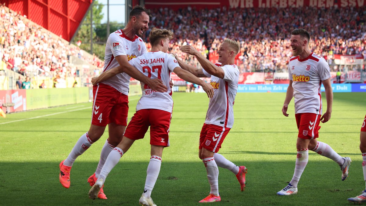 Jahn Regensburg feiert ersten Sieg nach Wiederaufstieg