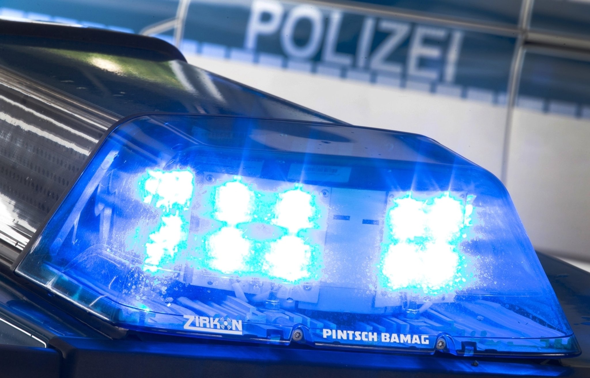 Spritztour mit Auto: 15-Jähriger baut Unfall