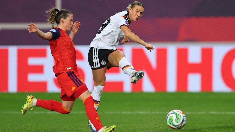 Einer der vielen Abschlüsse von Klara Bühl | Bild: picture-alliance/dpa Einer der vielen Abschlüsse von Klara Bühl