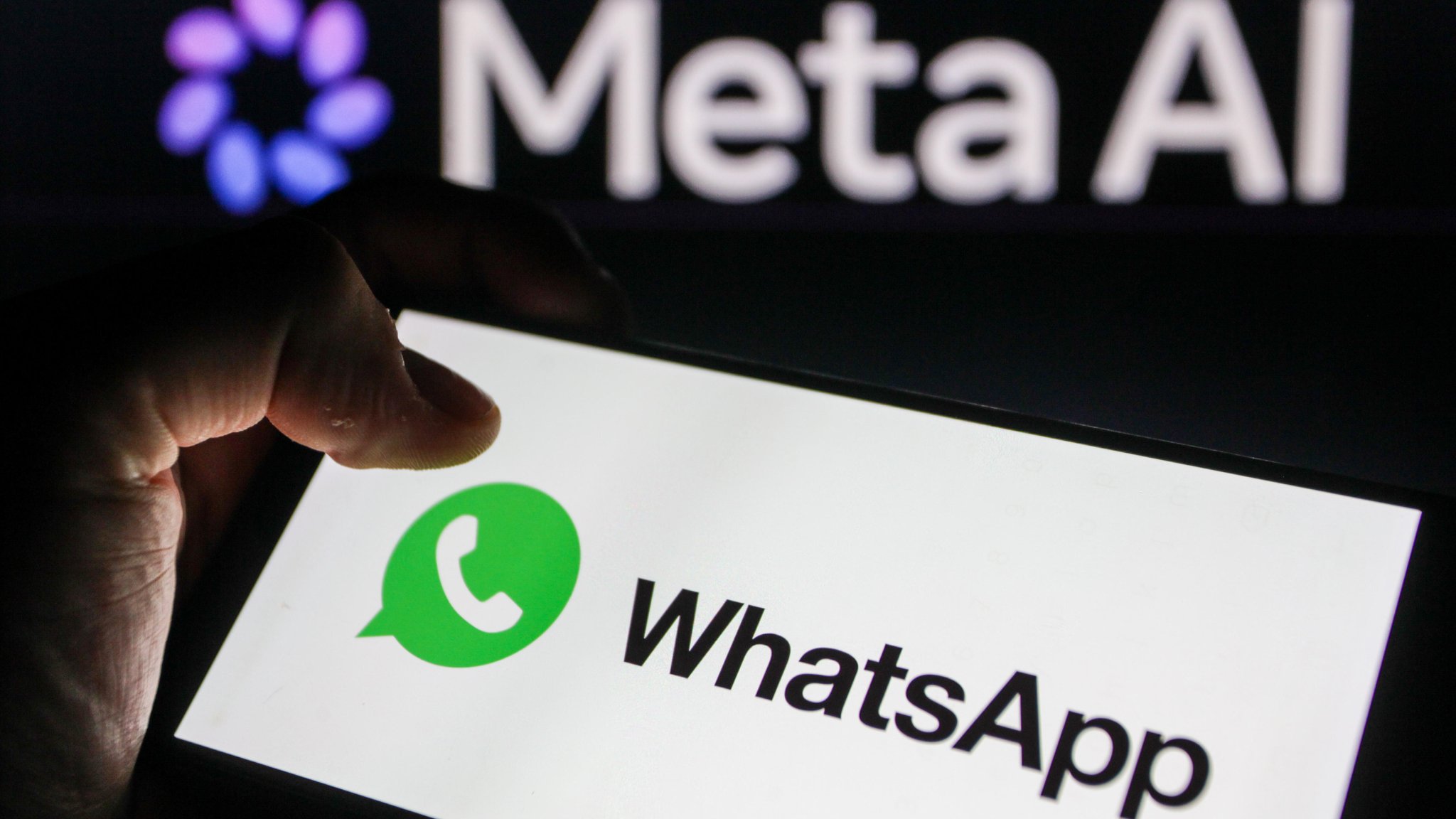 EU-Zwangsmaßnahme: WhatsApp muss andere KI-Anbieter zulassen | Bild: picture alliance / Hans Lucas | Imen Ben Youssef EU-Zwangsmaßnahme: WhatsApp muss andere KI-Anbieter zulassen