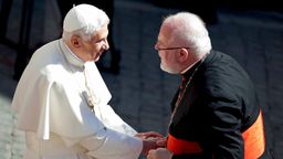 Benedikt XVI. und Marx "beschämt" über Missbrauchsskandal | Bild:picture alliance / infophoto | maria grazia picciarella