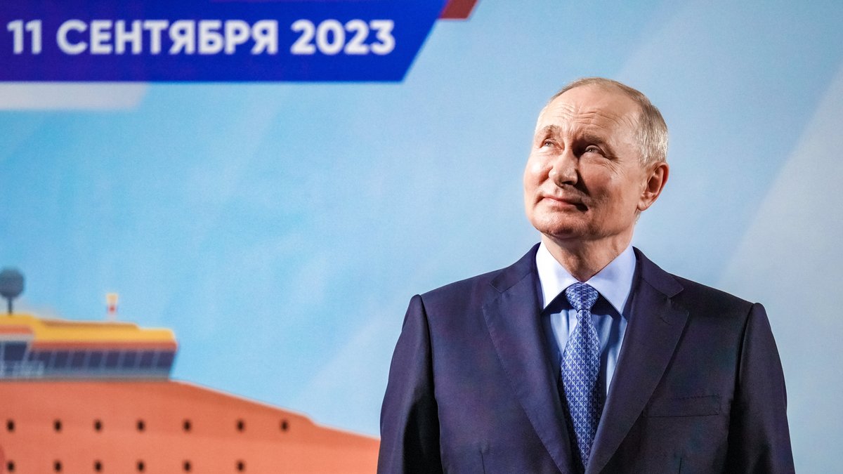 Spott über Putins Wahlen: "Wollt ihr Gott zum Lachen bringen?" 