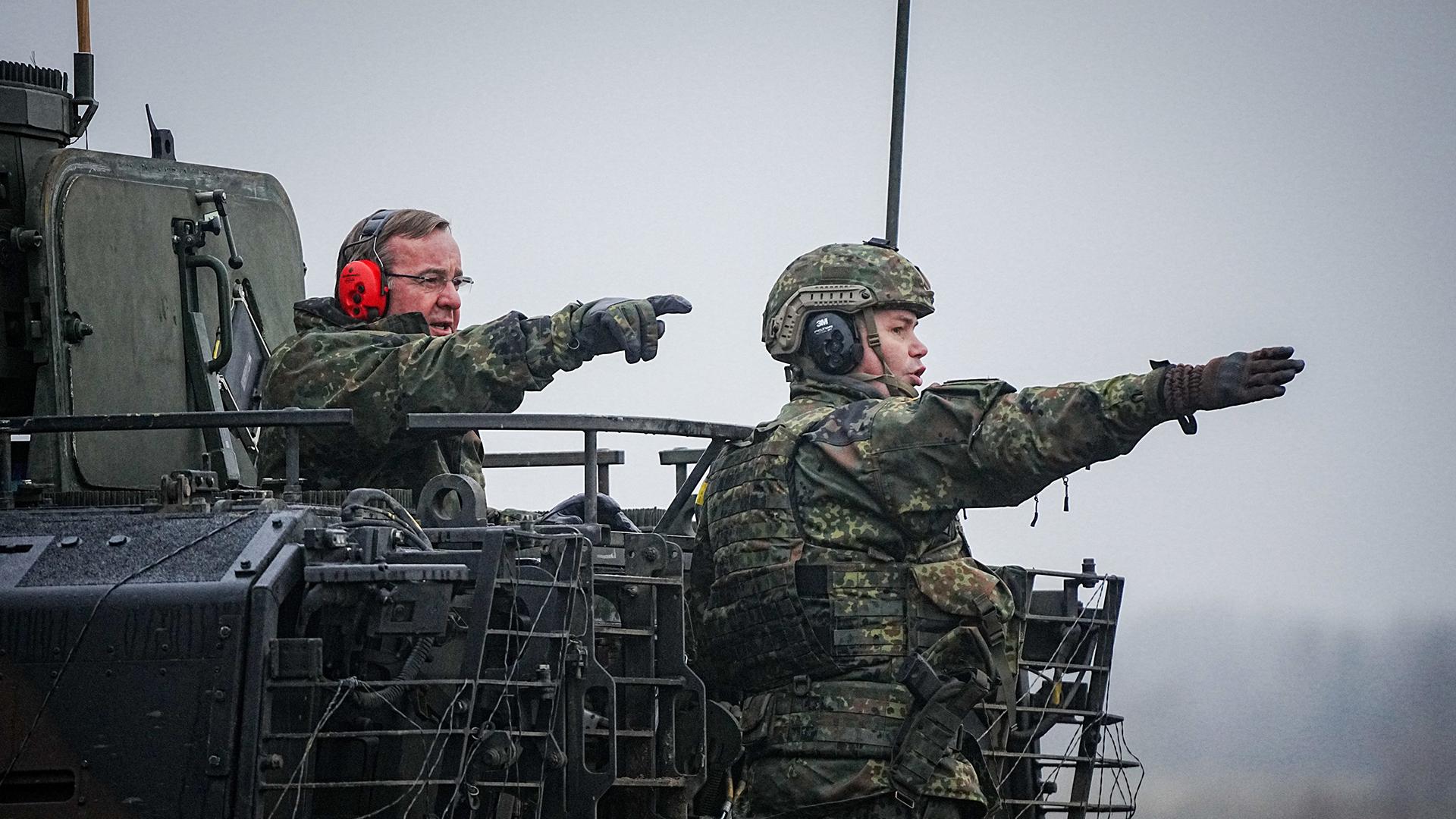 Verteidigungsausgaben: Deutschland Meldet Rekordsumme An Nato | BR24