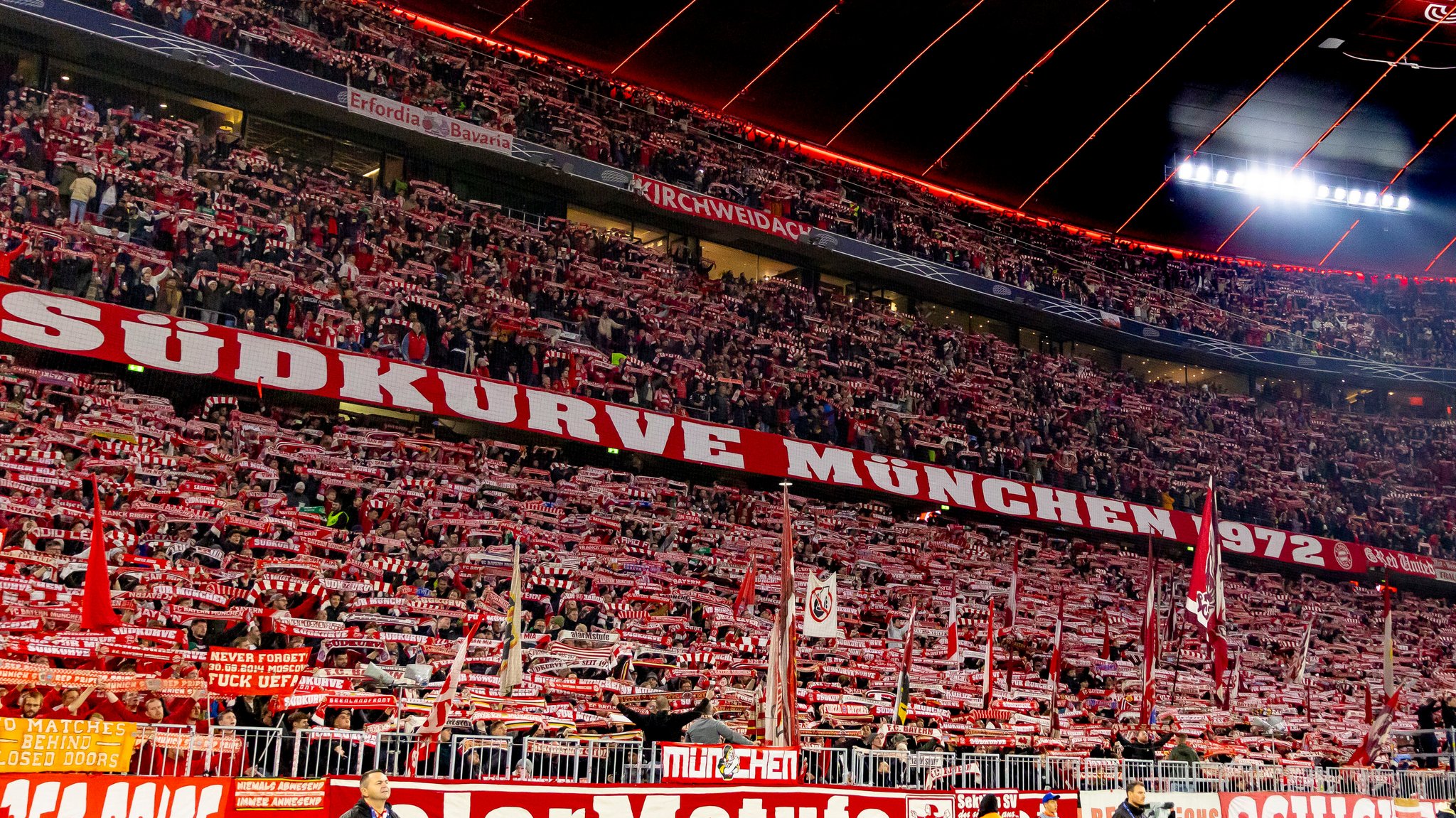 FC Bayern München - Sporting Lissabon | Bild: picture alliance / Fotostand | Schäfer FC Bayern München - Sporting Lissabon
