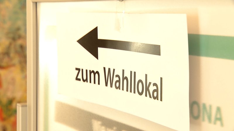 Der Zeitplan für Neuwahlen ist derzeit Haupt-Streitpunkt in der Politik. Kanzler Scholz will die Vertrauensfrage nun eventuell noch vor Weihnachten stellen. | Bild: BR Der Zeitplan für Neuwahlen ist derzeit Haupt-Streitpunkt in der Politik. Kanzler Scholz will die Vertrauensfrage nun eventuell noch vor Weihnachten stellen.