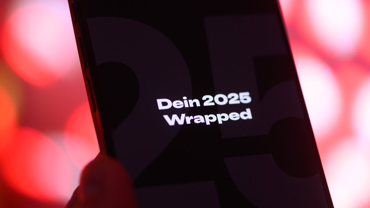 Der neue Spotify Jahresrückblick sorgt für Aufregung in den sozialen Medien | Bild: picture alliance/dpa | Robert Michael Der neue Spotify Jahresrückblick sorgt für Aufregung in den sozialen Medien