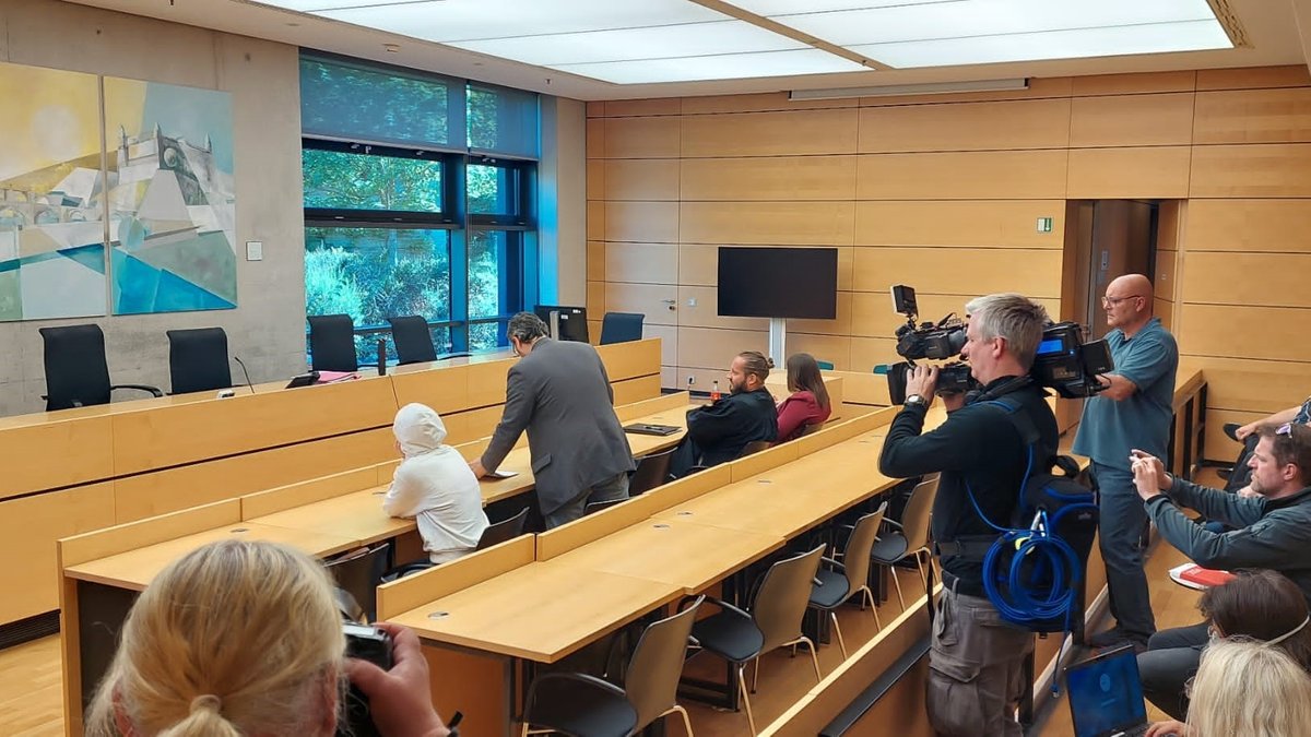 Eine Erzieherin wurde wegen der Misshandlung Schutzbefohlener am Landgericht Würzburg zu einem Jahr und zehn Monaten auf Bewährung verurteilt.