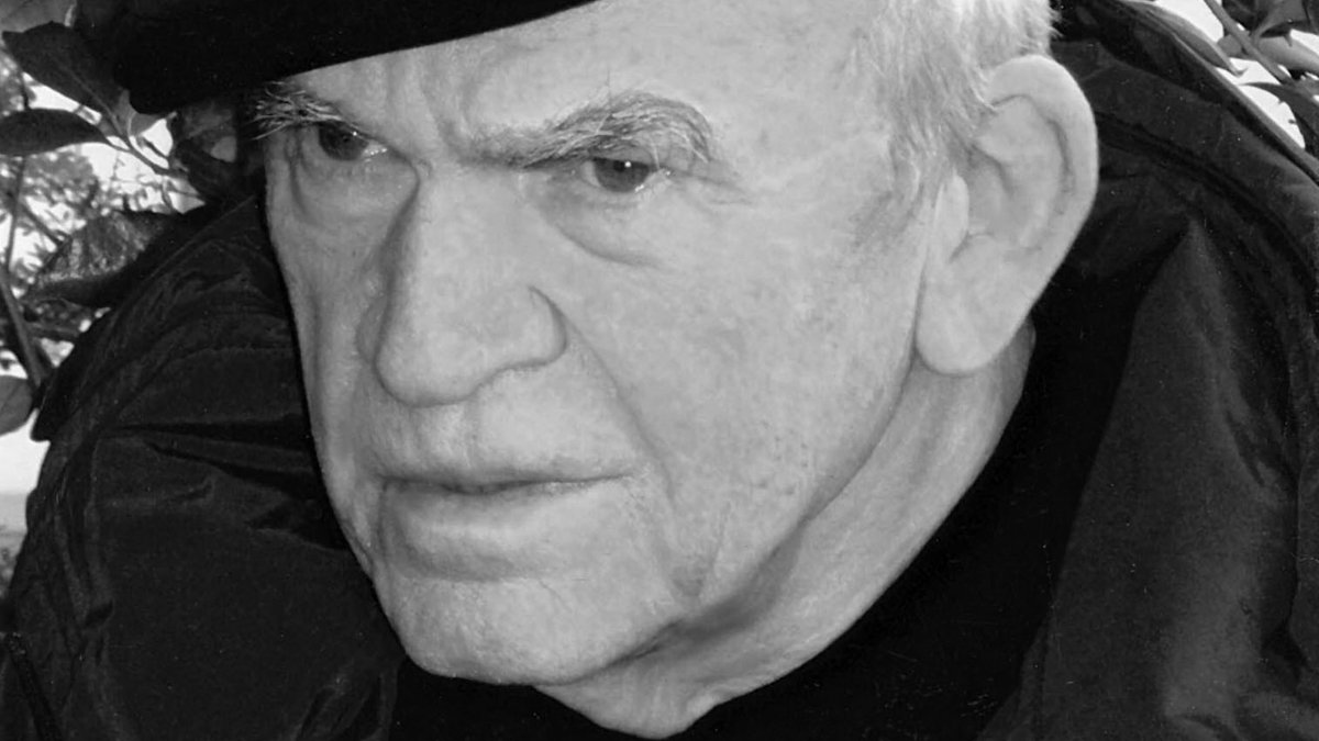 "Die unerträgliche Leichtigkeit des Seins" machte ihn weltberühmt. Zahlreiche weitere Erzählungen und Romane wurden zu großen Erfolgen. Nun ist der tschechisch-französische Schriftsteller Milan Kundera im Alter von 94 Jahren verstorben.