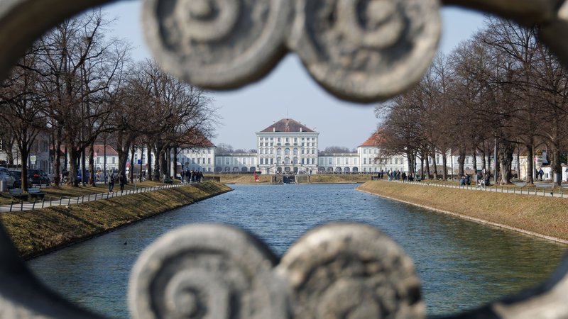Außenansicht des Schloß Nymphenburg in München, aufgenommen am 04.03.23.