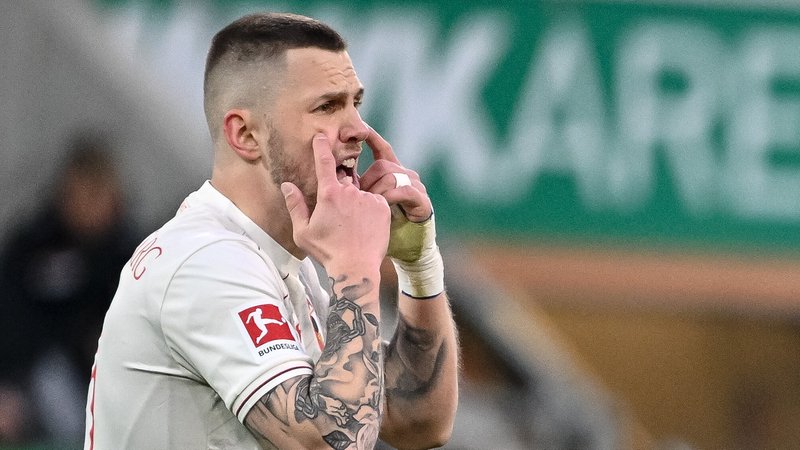 Augsburgs Jeffrey Gouweleeuw | Bild: picture alliance/dpa | Harry Langer Augsburgs Jeffrey Gouweleeuw