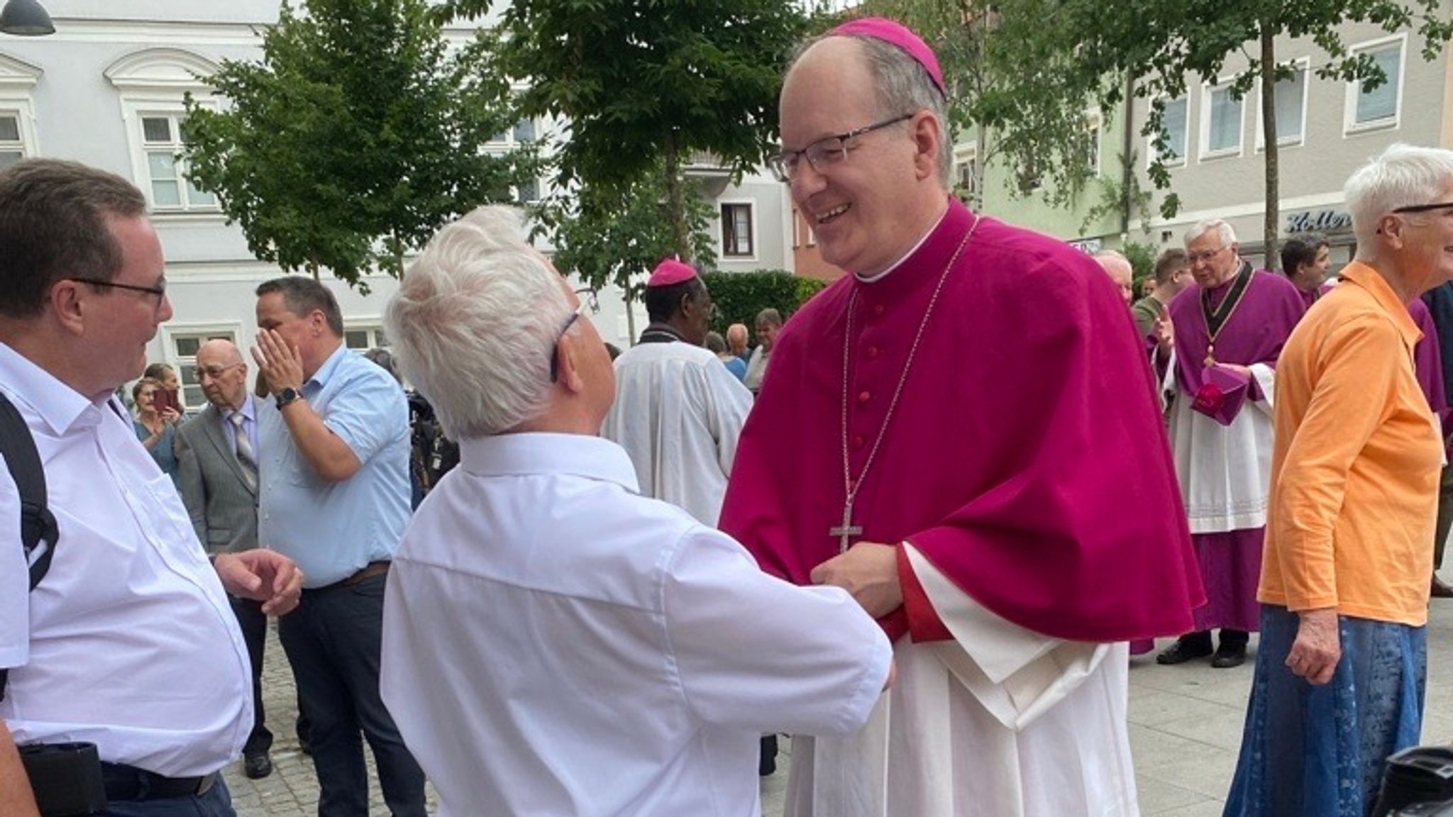 Der neue Eichstätter Bischof Christian Würtz bei der Bekanntgabe am Dienstag. | Bild: BR/ Olivares Der neue Eichstätter Bischof Christian Würtz bei der Bekanntgabe am Dienstag.