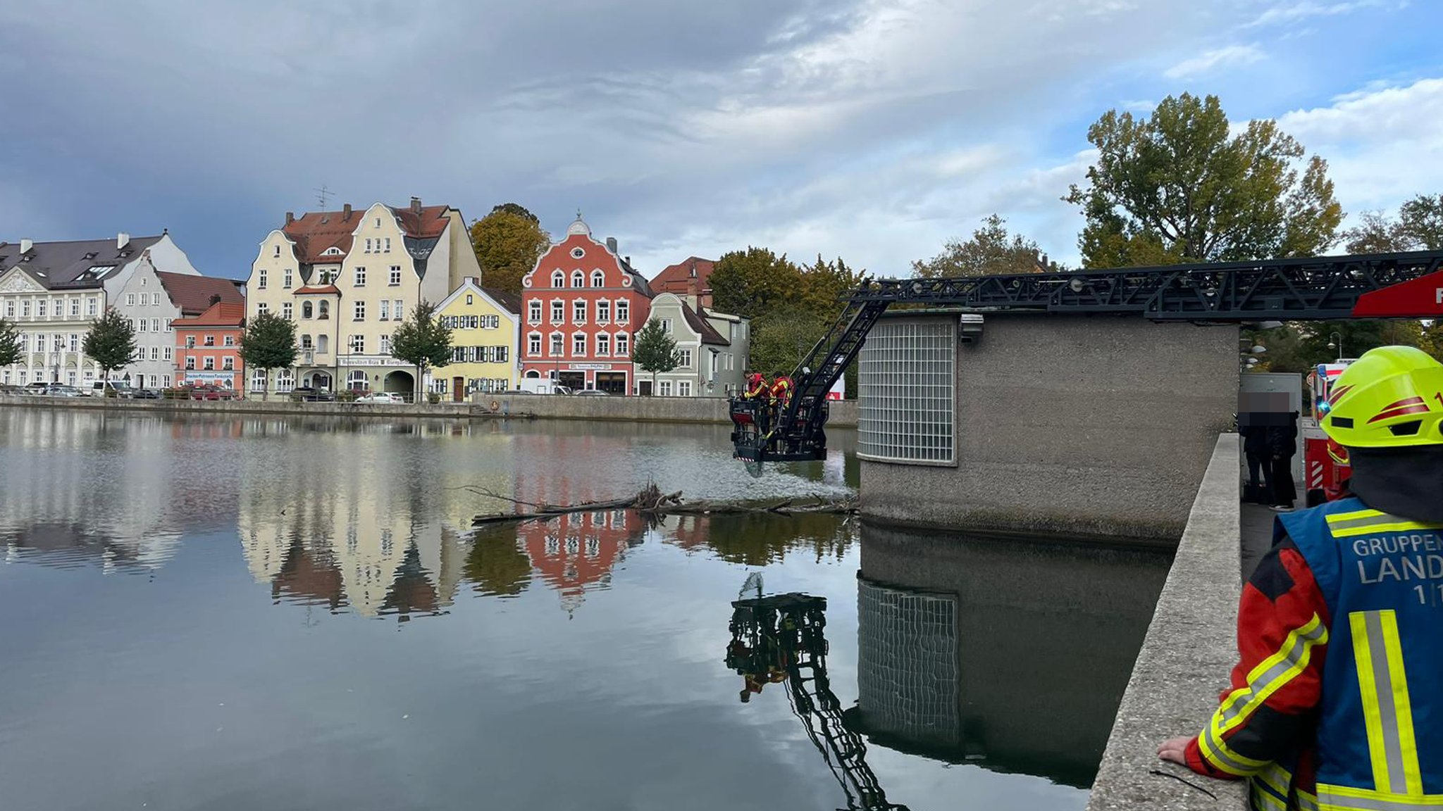 Rettungseinsatz in Landshut: ein Puppenkopf sorgte für einen Schockmoment. 