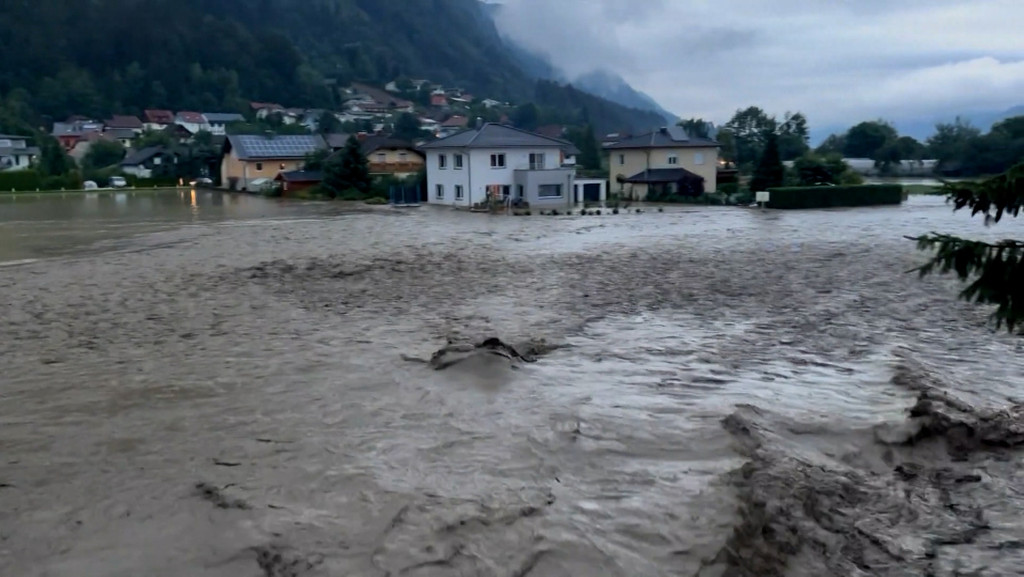 Hochwasser in Treffen am Ossiacher See nach einem Unwetter