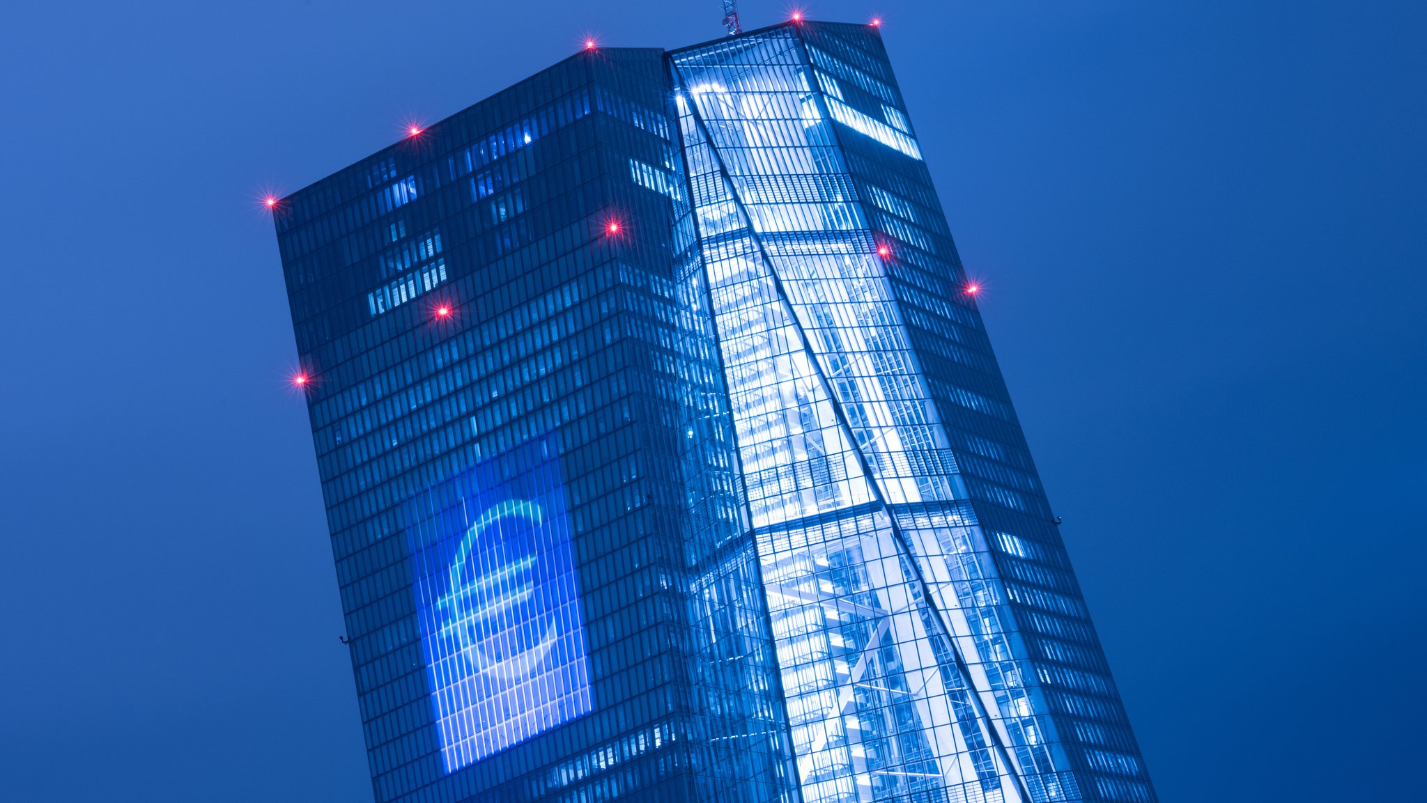 Gebäudefassade der EZB in Frankfurt