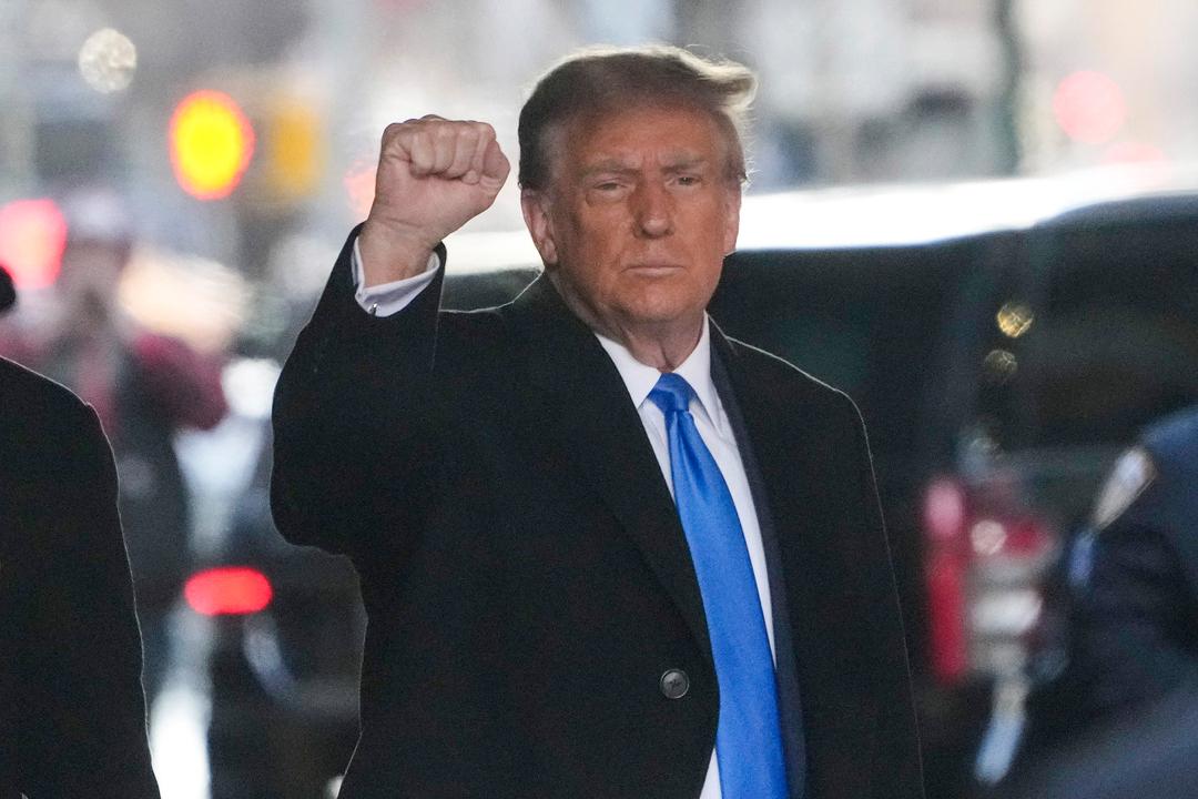 Bei den heutigen Vorwahlen im US-Bundesstaat New Hampshire könnte eine Vorentscheidung bei den Republikanern fallen: Sollte Donald Trump haushoch gewinnen, könnte dies zum Rückzug der einzig verbliebenen Gegenkandidatin Nikki Haley führen.