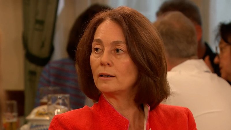 Katarina Barley beim Sonntags-Stammtisch | Bild: Bayerischer Rundfunk 2024 Katarina Barley beim Sonntags-Stammtisch