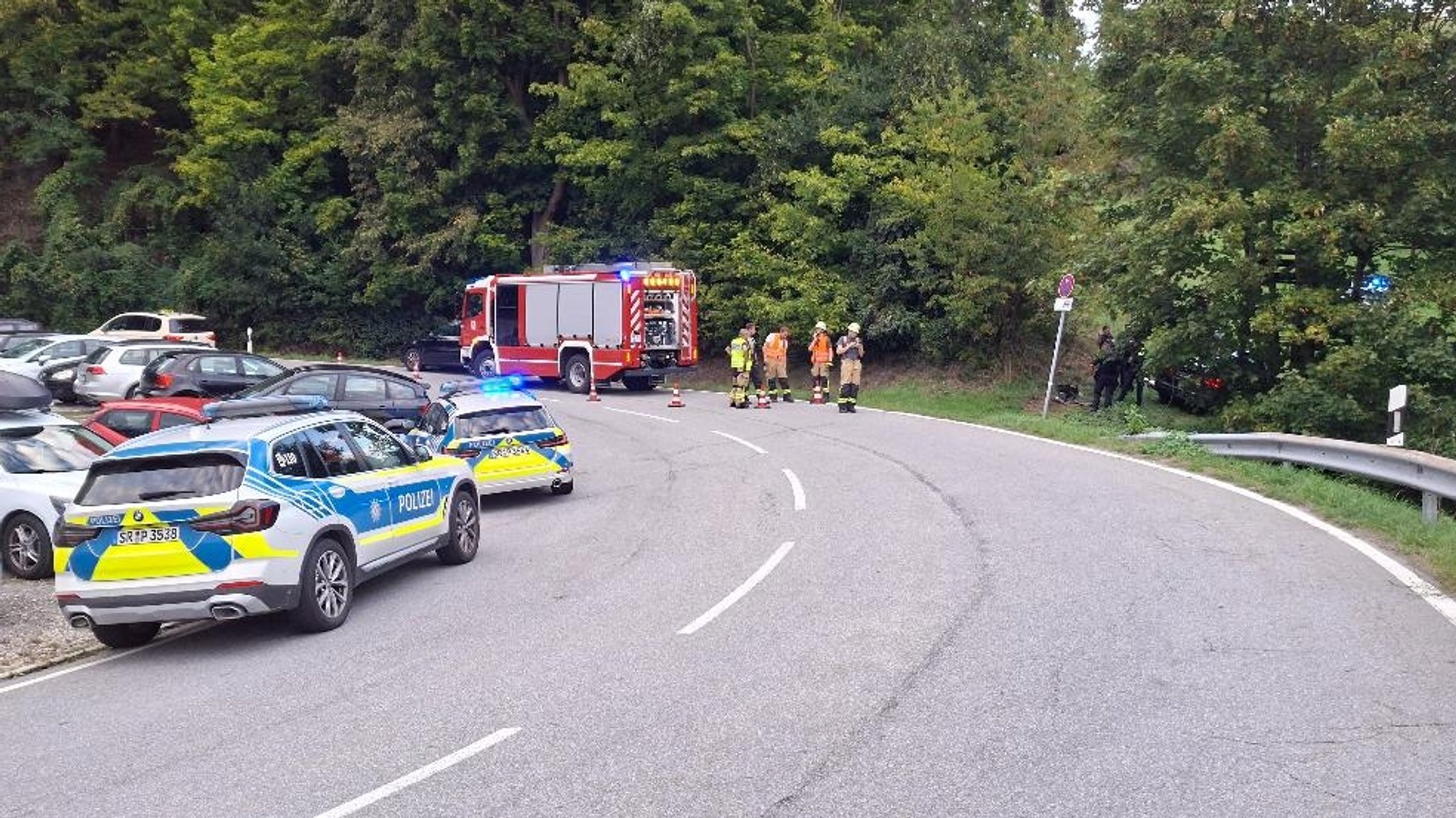 Verfolgungsjagd mit 17-Jährigem: Polizei schießt auf Fluchtauto 