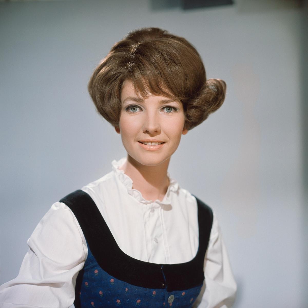 Caroline Reiber Caroline Reiber