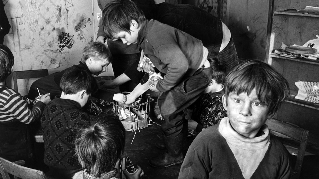 Antiautoritärer Kinderladen von Studenten in einem Bochumer Obdachlosenasyl (1971)