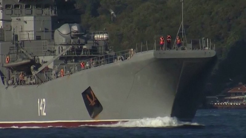 Die ukrainische Luftwaffe meldet die Zerstörung eines russischen Kriegsschiffes der Schwarzmeerflotte. | Bild: BR Die ukrainische Luftwaffe meldet die Zerstörung eines russischen Kriegsschiffes der Schwarzmeerflotte.