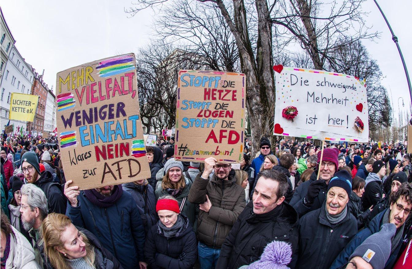 "Faschismus Hat Hier Keinen Platz": So War Die Demo In München | BR24