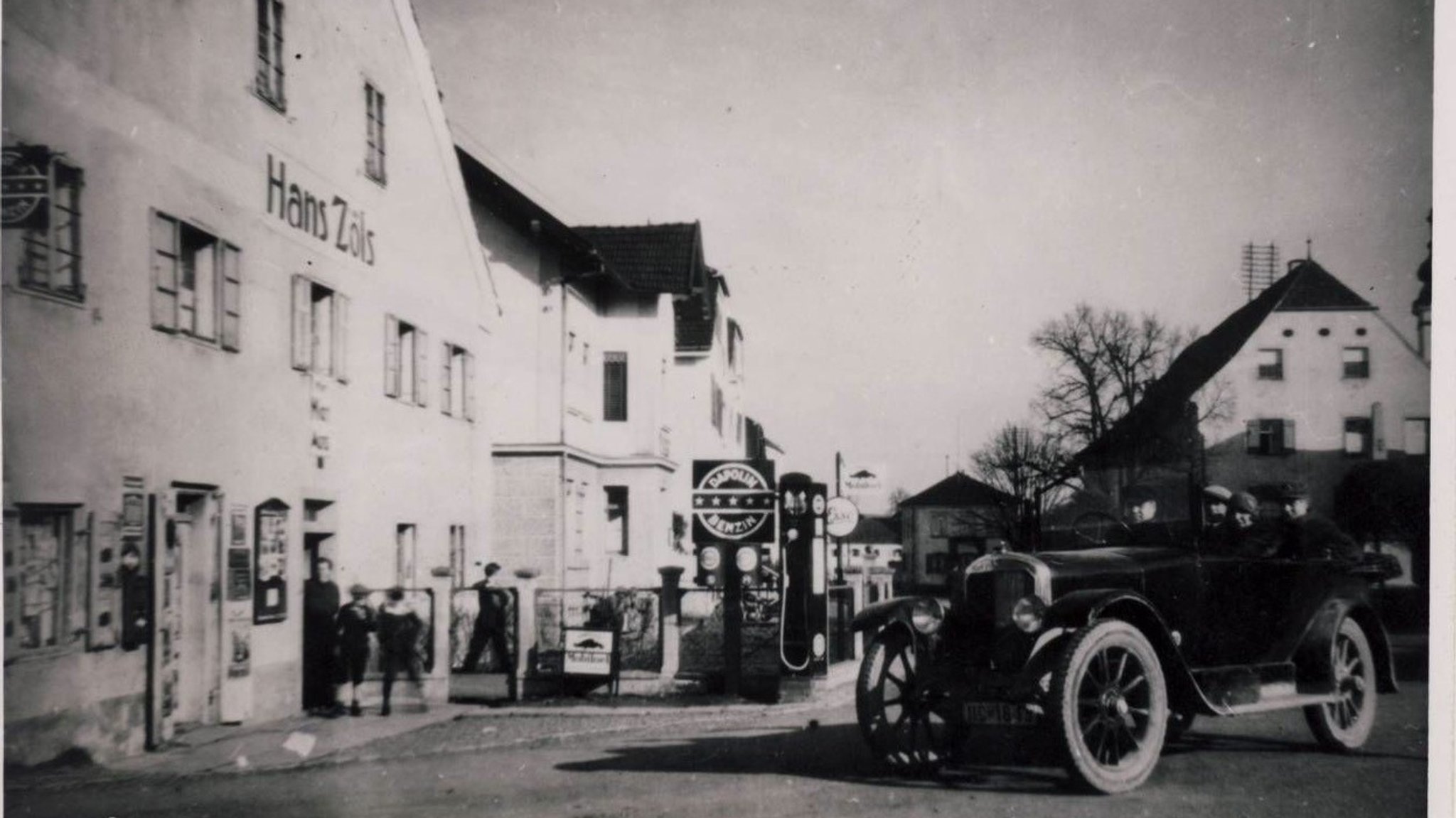 Veränderung war immer. In den 1920er Jahren war bei Zöls eine Tankstelle