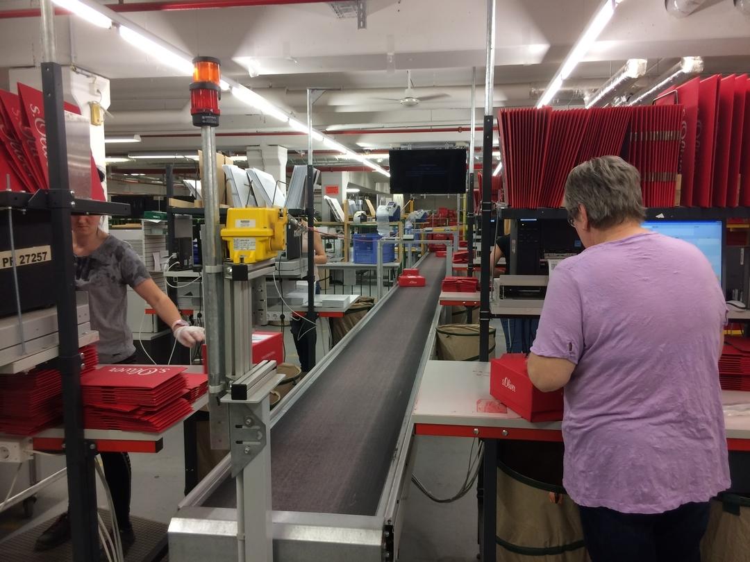 Blick in das Versandlager von Baur in Weismain. (Archiv)