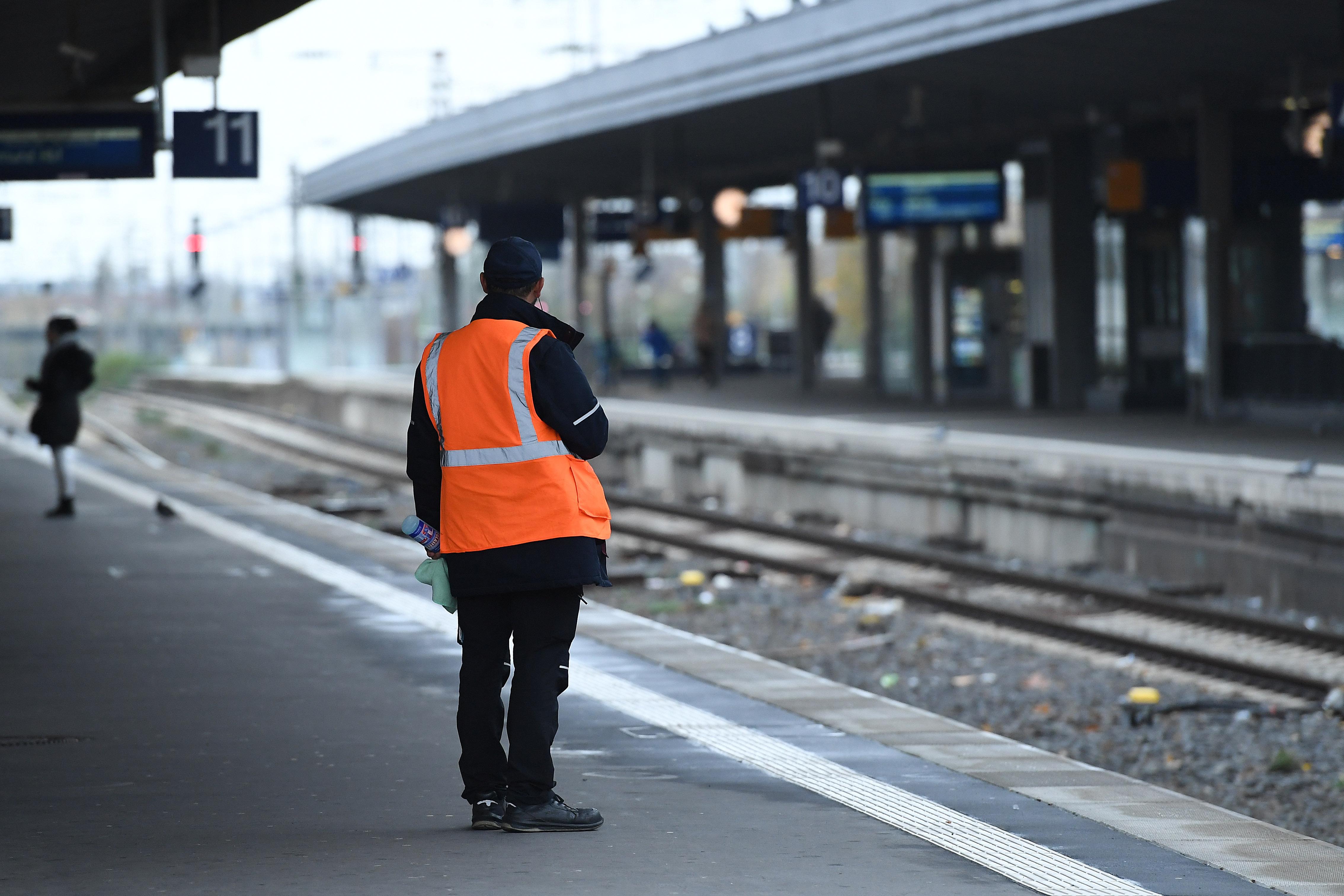 GDL-Urabstimmung: Längere Und Häufigere Bahn-Streiks? | BR24