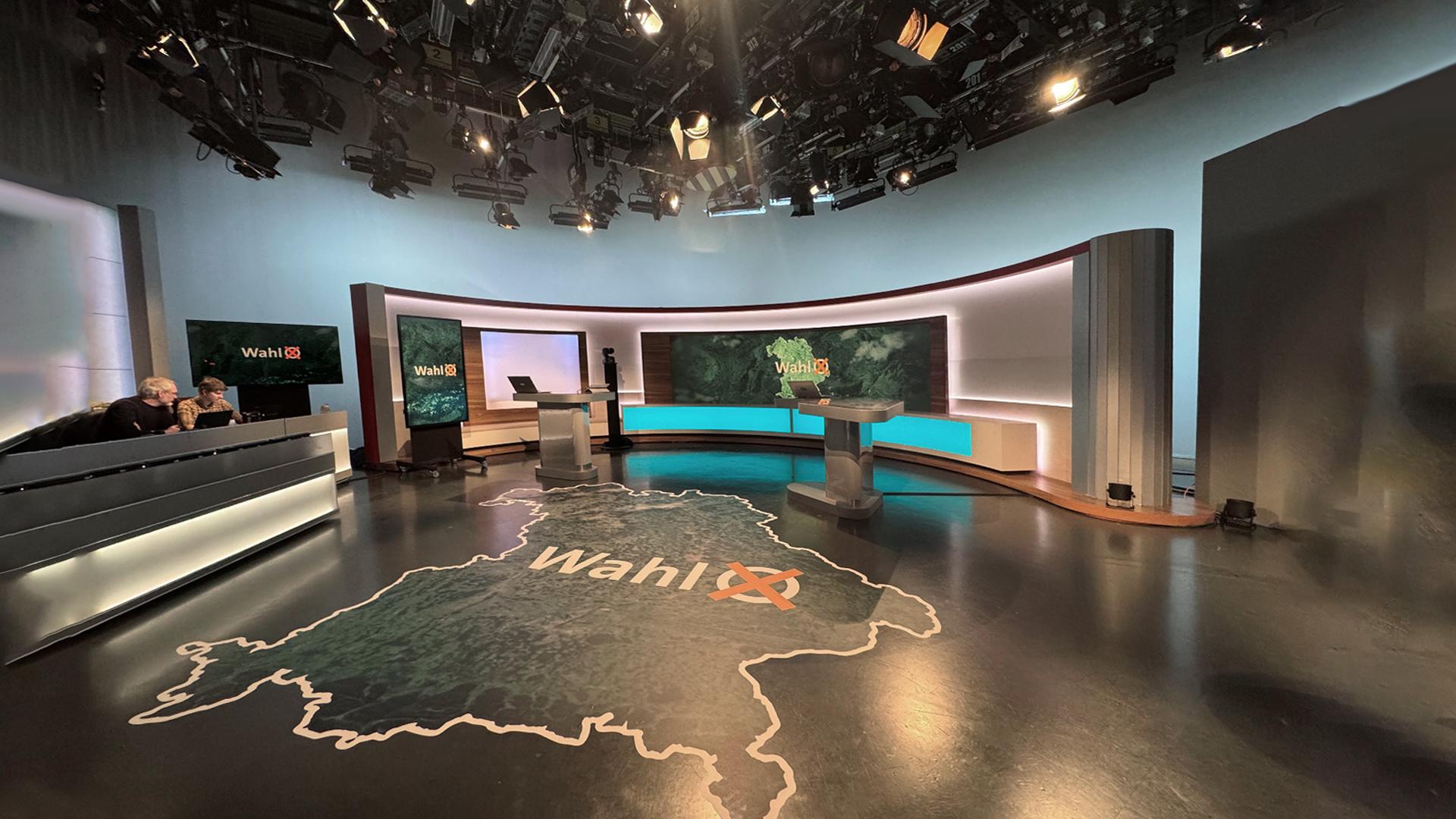 Zur Kommunalwahl in Bayern öffnet der Bayerische Rundfunk wieder sein Wahlstudio und liefert aktuelle Informationen aus den Regionen. 