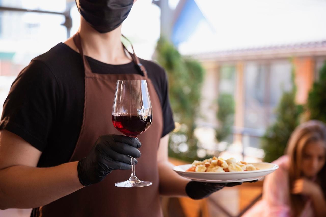 Augsburger Wirt Geht Juristisch Gegen Sperrstunde Ab 21 Uhr Vor Br24