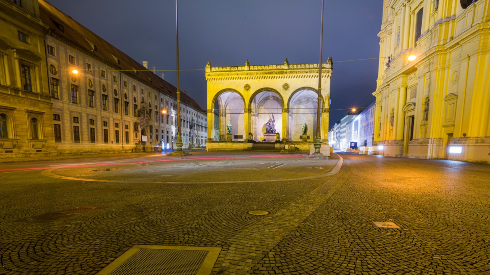 Leerer Odeonsplatz in München