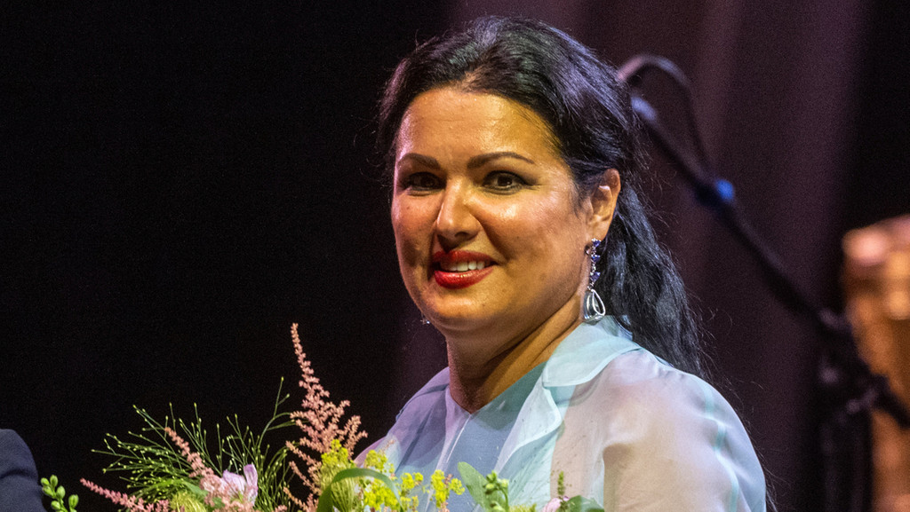 Archivbild: Anna Netrebko im Juli 2022 bei den Schlossfestspielen in Regensburg | Bild: dpa-Bildfunk/Armin Weigel Archivbild: Anna Netrebko im Juli 2022 bei den Schlossfestspielen in Regensburg