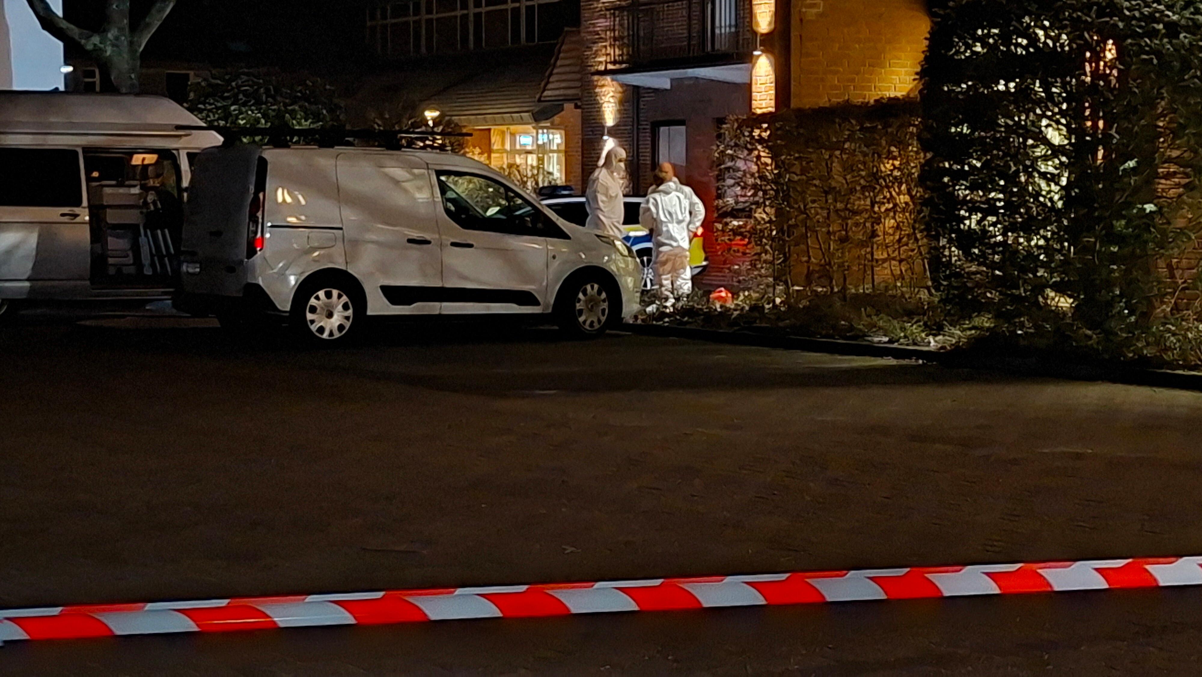 Polizei am Tatort in Stuhr.