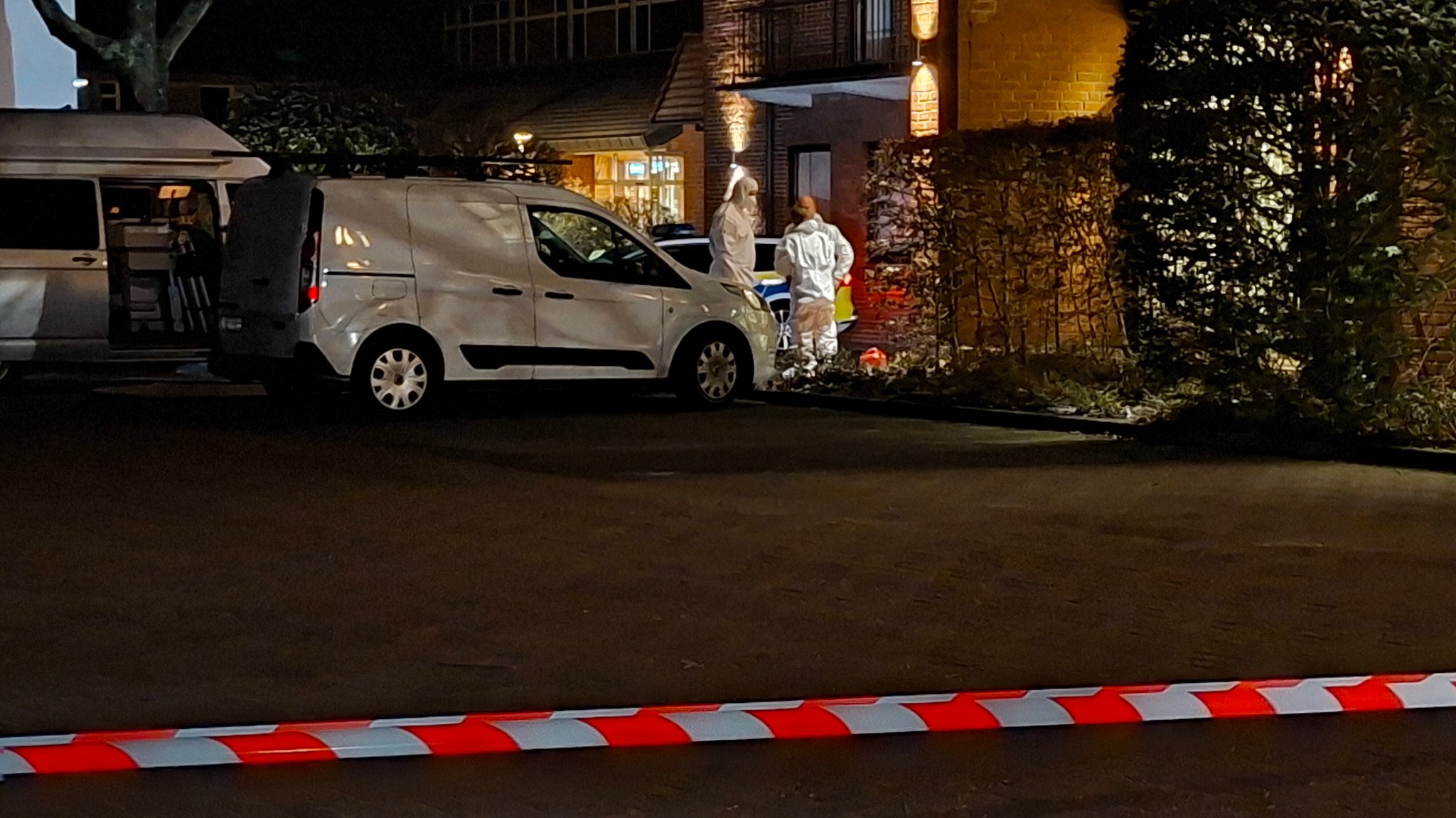 Erneut Schließfächer im Keller einer Bankfiliale aufgebrochen