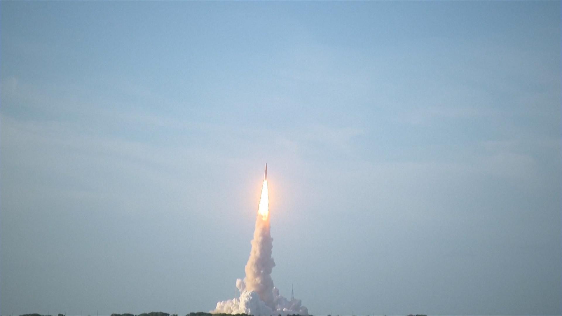 "Artemis 2"-Trägerrakete startet vom Weltraumbahnhof Cape Canaveral in Florida