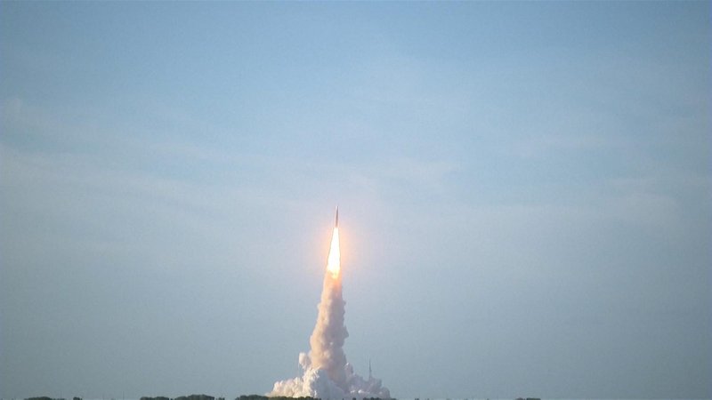 "Artemis 2"-Trägerrakete startet vom Weltraumbahnhof Cape Canaveral in Florida | Bild: Bayerischer Rundfunk 2026 "Artemis 2"-Trägerrakete startet vom Weltraumbahnhof Cape Canaveral in Florida