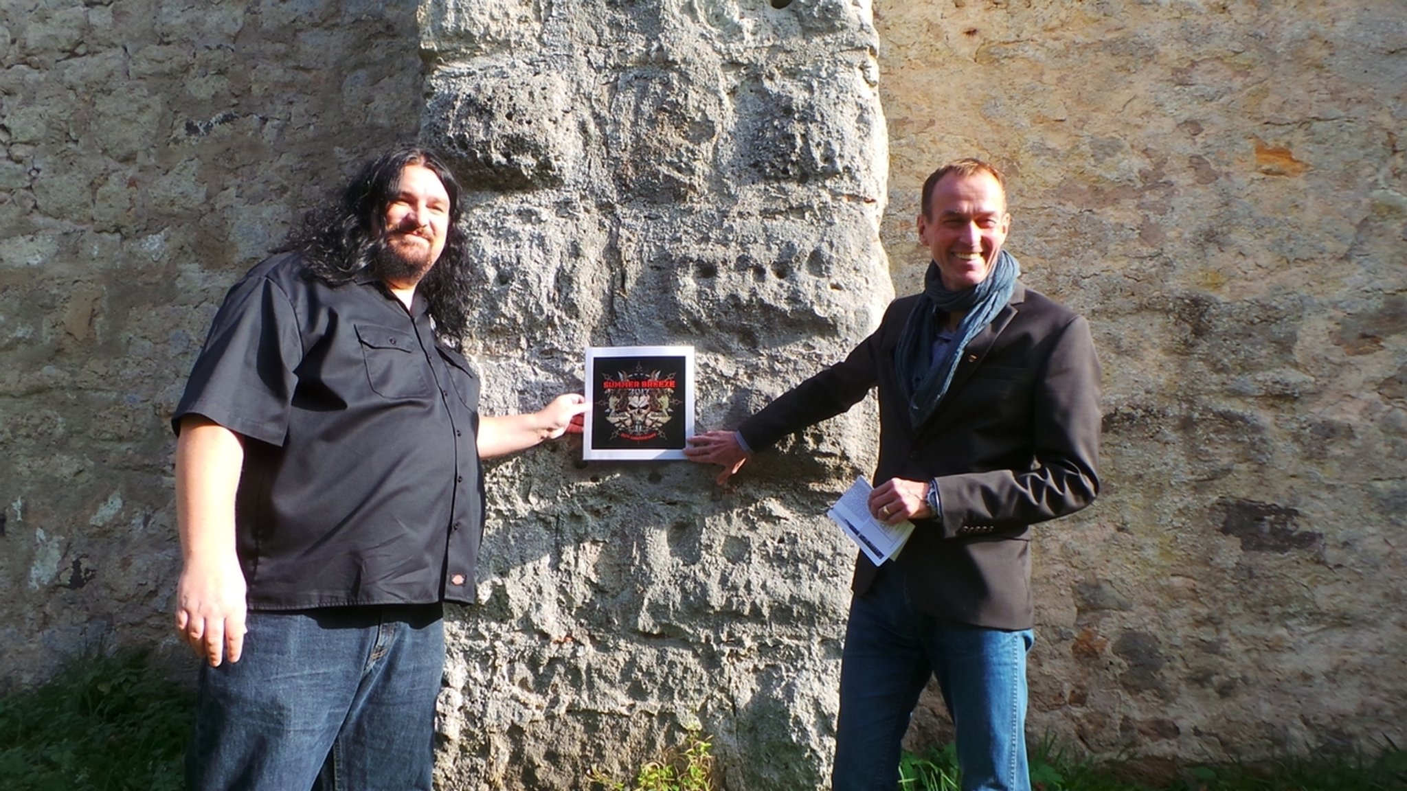 "Summer Breeze" spendet für Dinkelsbühler Stadtmauer